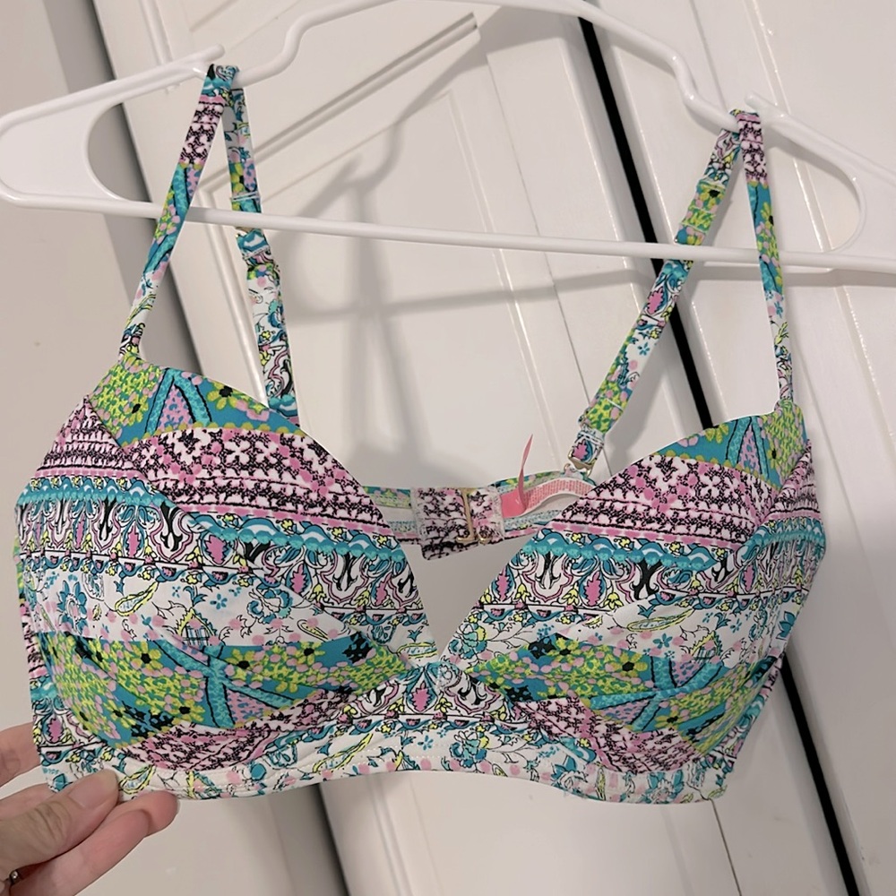 Victoria’s Secret bathing suit top